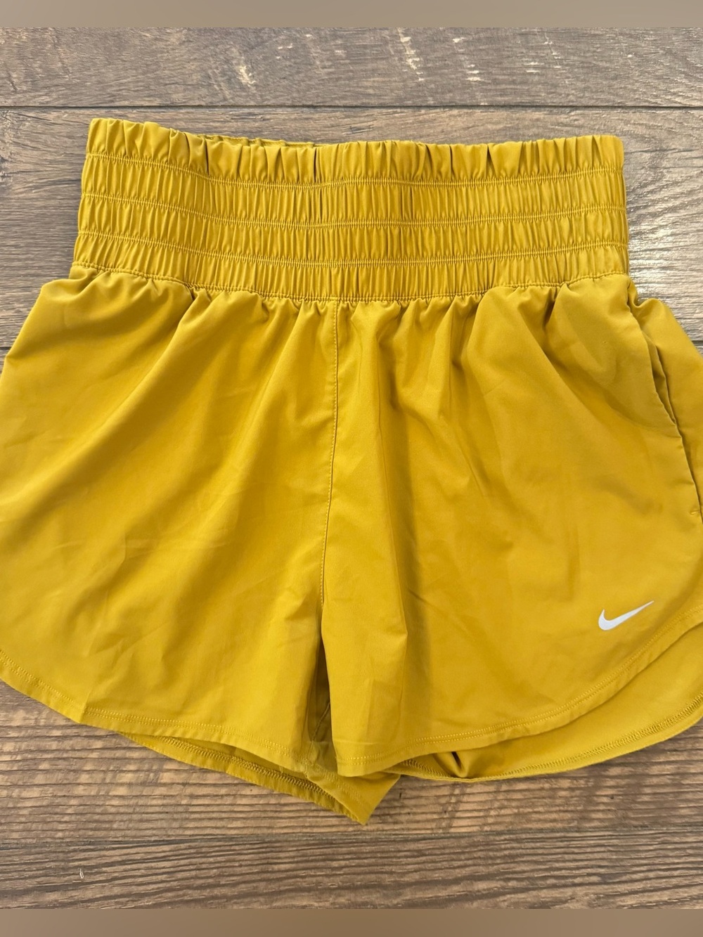 NIKE Women's Shorts Ultra High Waisted Lined DRI-FIT DX6642-716 Medium